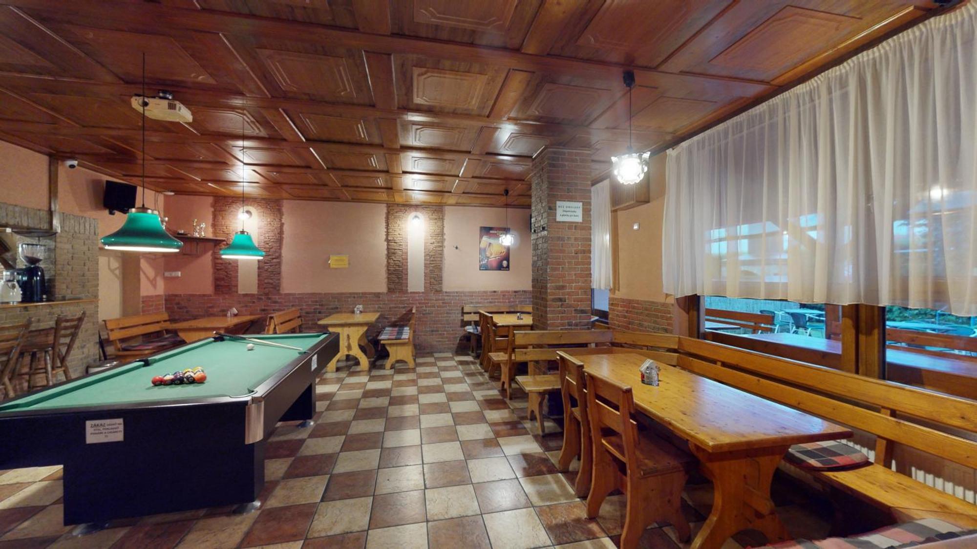 Rusovsky Penzion Bratislava Buitenkant foto